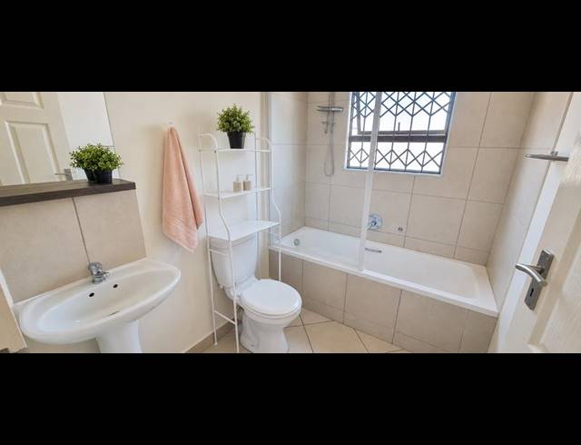 2 BEDROOM TOWNHOUSE FOR SALE IN THE REEDS